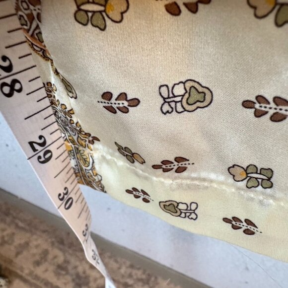 NWT Yellow Paisley Satin Wrap Top & High Rise Wide Leg Pants Set - Picture 12 of 12